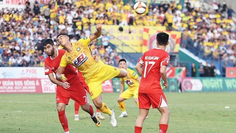 Những câu lạc bộ nổi danh trong V-League từ nhiều năm nay